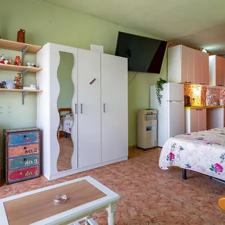 Apartment With Wide Views Σπίτι διακοπών